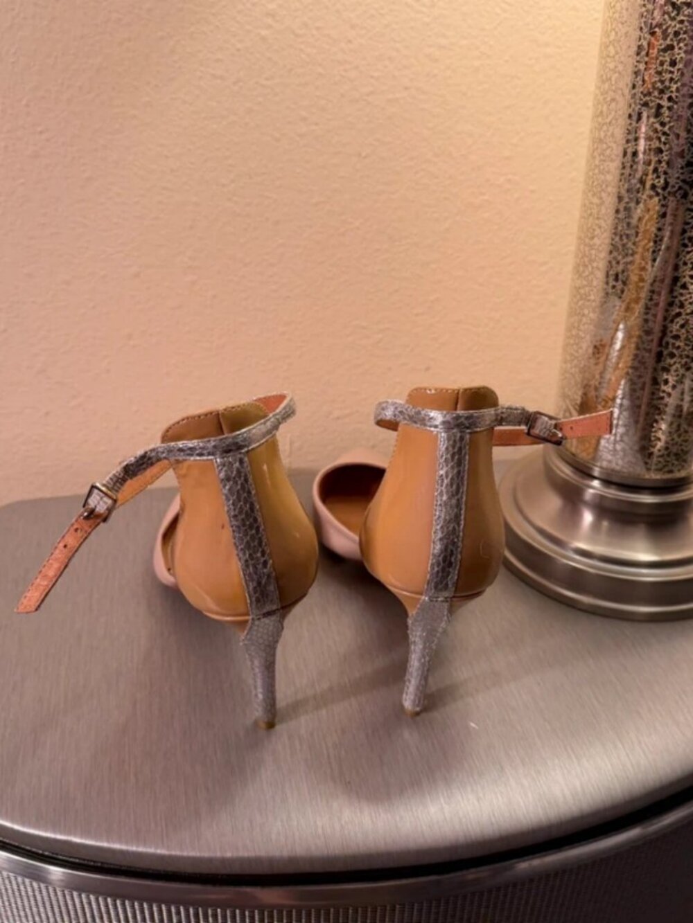 Cute hells - Picture 2 of 3